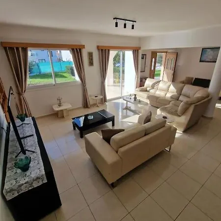 Dora - Royal Villa *